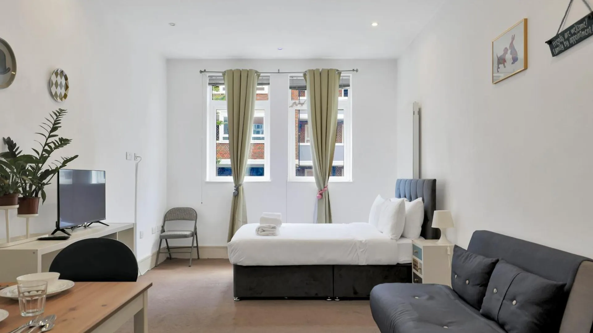 Prime Location London Studio United Kingdom